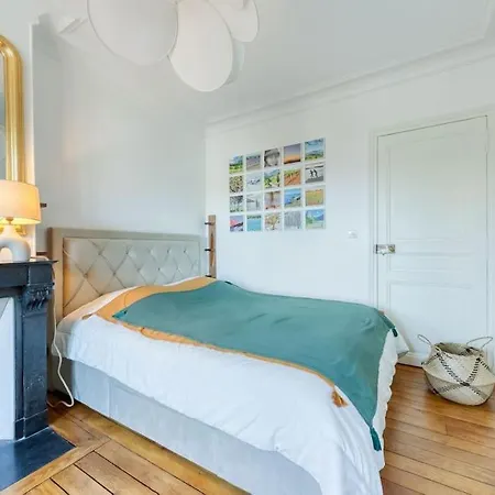 Le Pantheon Jo 2024. Apartment *